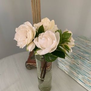 Meet your Posher, Cynthia